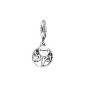 Pandora PrĂ­vesok 791728CZ 791728CZ